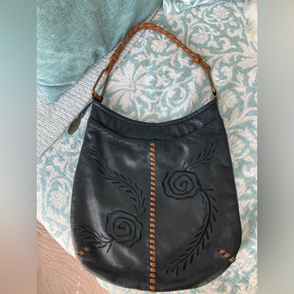 🖤MAY  3 Day Sale🖤 MUXO Rose embroider black leather hobo bag